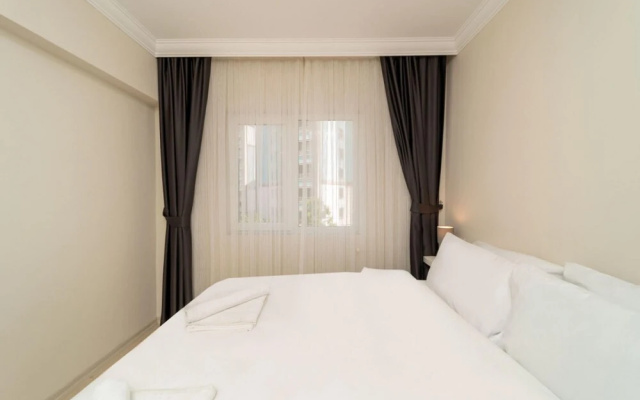 Lovely Flat 2 km to Lara Beach in Muratpasa