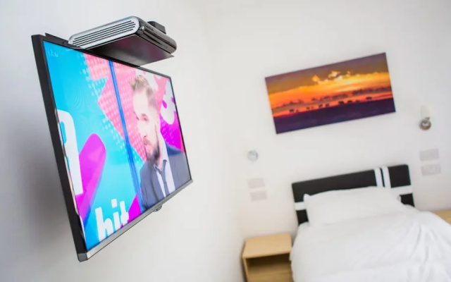 Budget Rooms Crosskeys