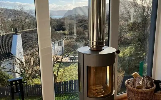 Millpond House - Luxurious Island Home in Portree