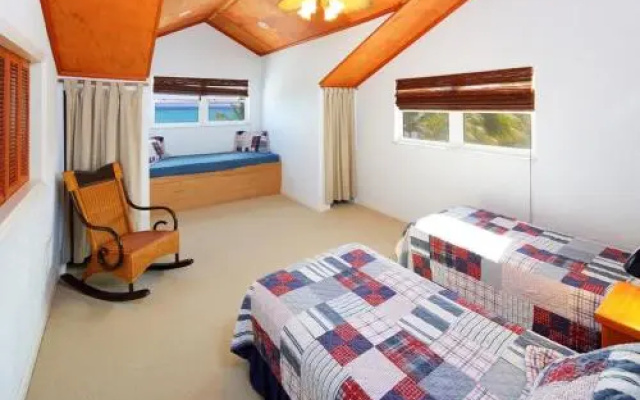 Sir Turtle Beach Villas