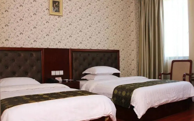 Super 8 Hotel (Shanghai Songjiang Chedun Movie City Nanyao Road)