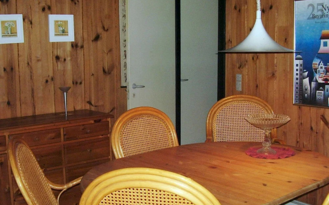 Cozy Holiday Home in Væggerløse Near Sea