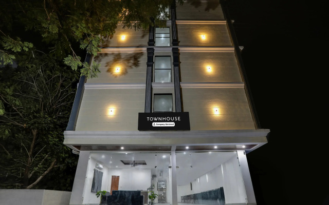 Super Townhouse Shamshabad Near Airport