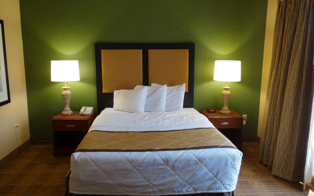 Extended Stay America Suites - Dallas - Frankford Road