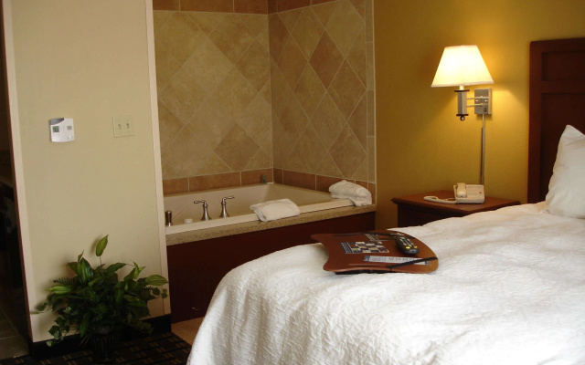 Hampton Inn & Suites Columbia at University