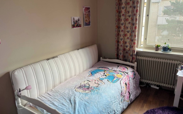 Cozy Well Connected Family Apartment
