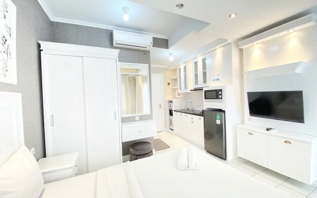 Nice Studio Room At Grand Asia Afrika Apartment