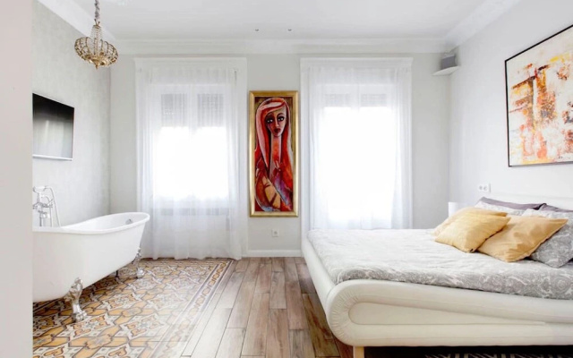 Luxury Apartment Neovintage