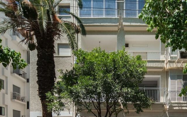 Sea N'Rent - 83 J.L Gordon Tel Aviv Израиль, Тель-Авив - отзывы, цены и фото номеров - забронировать отель Sea N'Rent - 83 J.L Gordon Tel Aviv онлайн вид на фасад