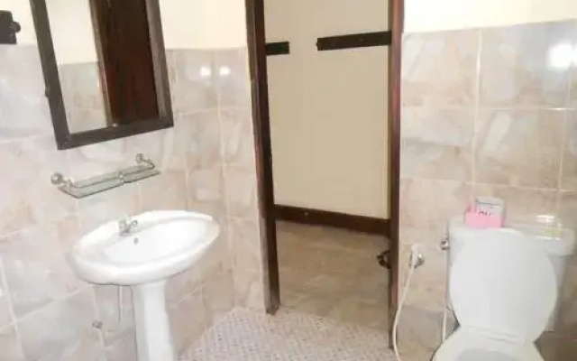 Thony 2 Guesthouse