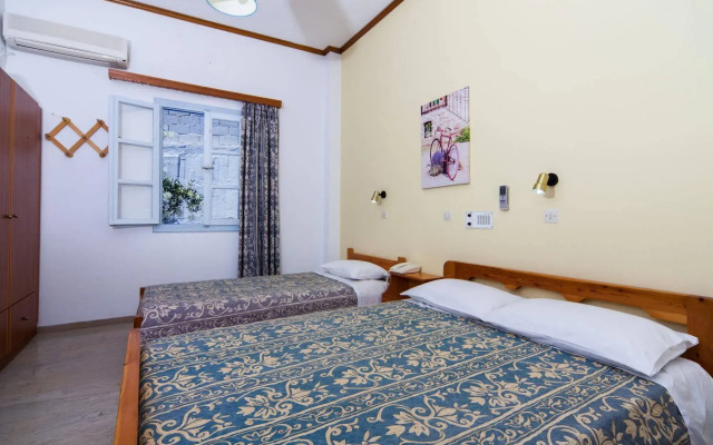 Akis Hotel