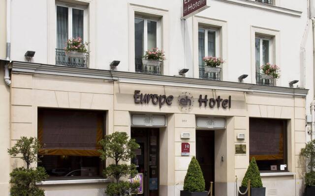 Europe Hotel Paris Eiffel вид на фасад