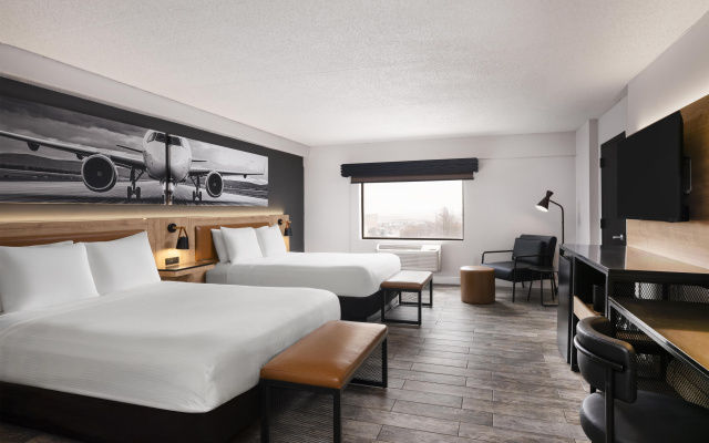 Aiden by Best Western Newark Airport