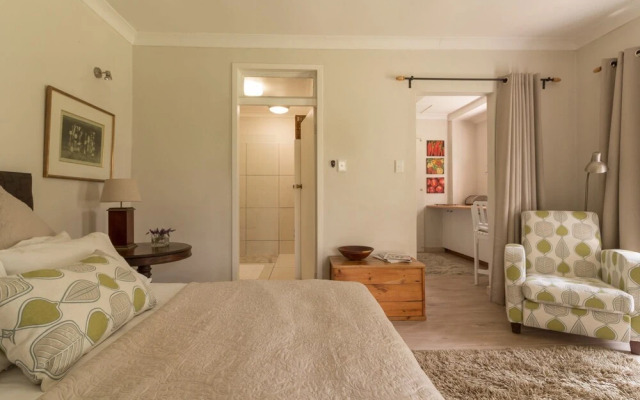 Pin Oaks bnb