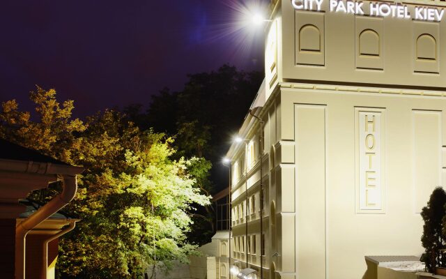 Отель City Park Kyiv Киев вид на фасад