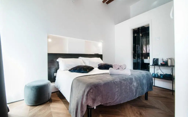 Caesar Suites by "The House Of Travelers"