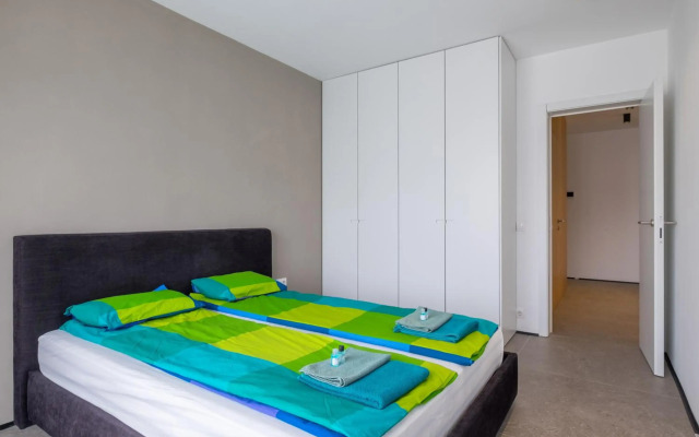 APT 32 near Mall of Sofia & Metro Station
