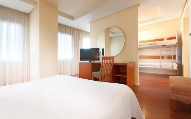 Hotel Madrid Chamartín Affiliated by Meliá