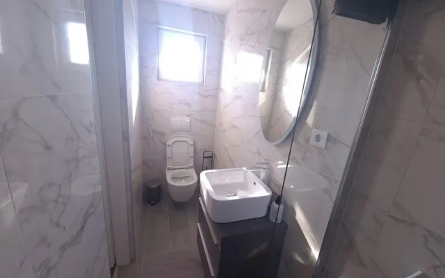 Impeccable 2-bed Apartment in Rab