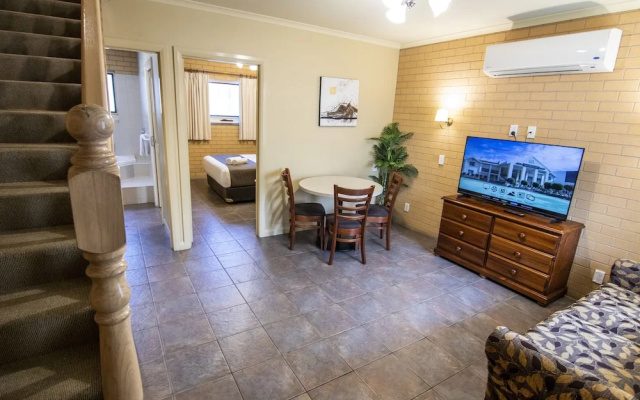 Comfort Inn & Suites Georgian