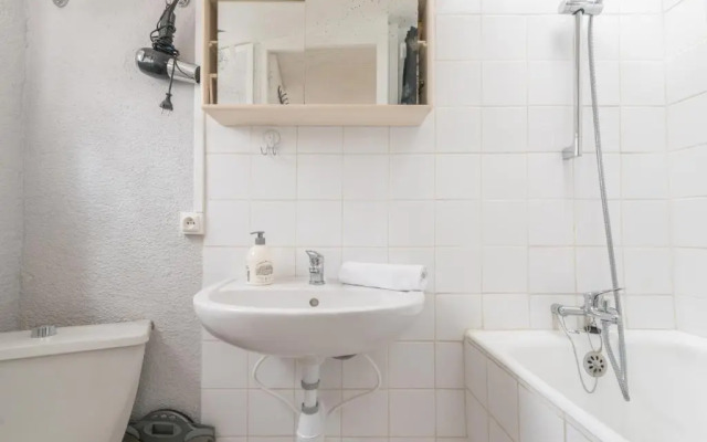 Charmante petite maison à 50m de la plage