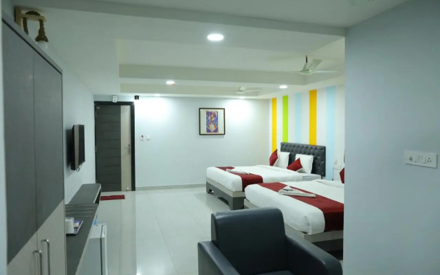 Hotel Blue Moon
