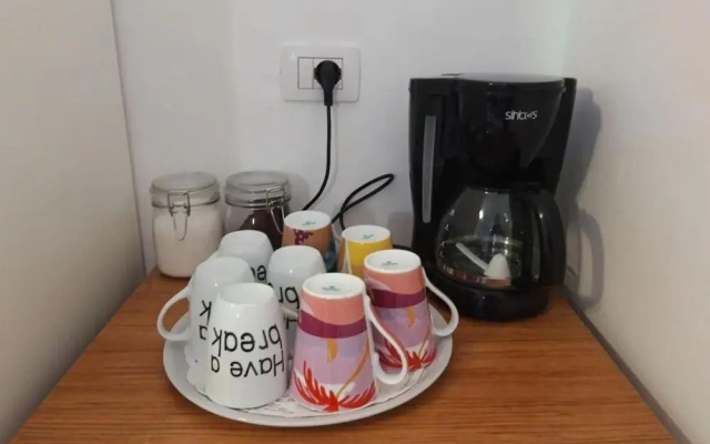 2 Bed Apt Sleeps 6 -balcony - 5-mins From Seaside