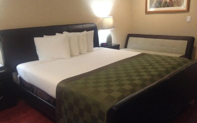 Ambassador Inn Alhambra