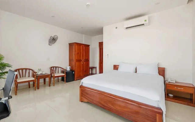 Cocorico Da Nang Beach Hotel