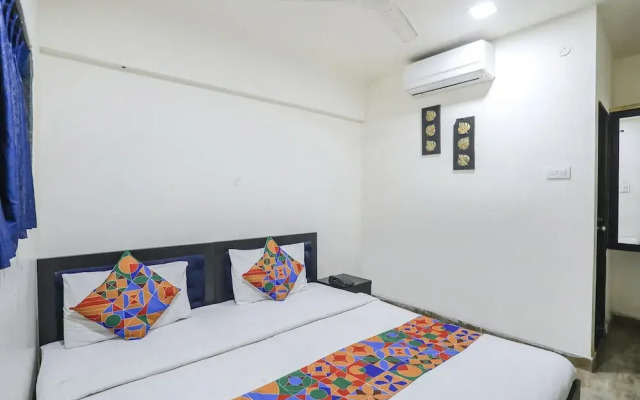 Fabhotel Leo