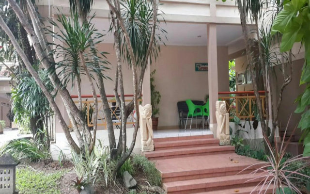Hotel Sulawesi Jember