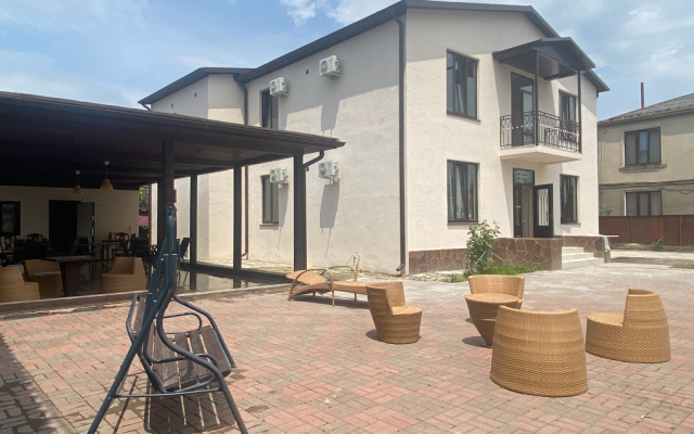 Liana Guesthouse