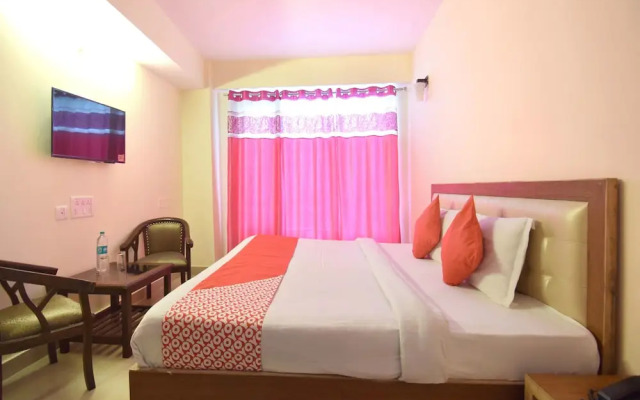 OYO 8439 Hotel Howard