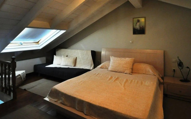 Nikolaos Pension