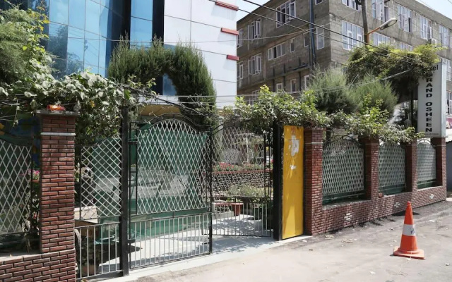 Hotel Grand Osheen