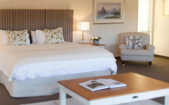 Solitaire Lodge
