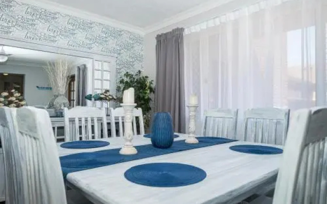 Kenwyn on Sea 401 - FAMILY ONLY