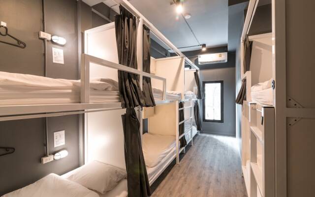 The Cocoon Hostel Бангкок комната для гостей