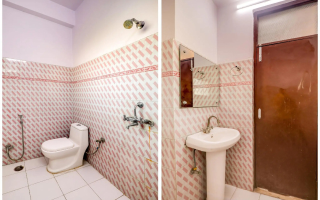 OYO Flagship 76340 Hotel PR palace