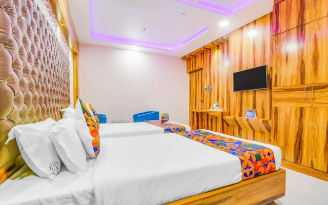 FabHotel Orion Crystal