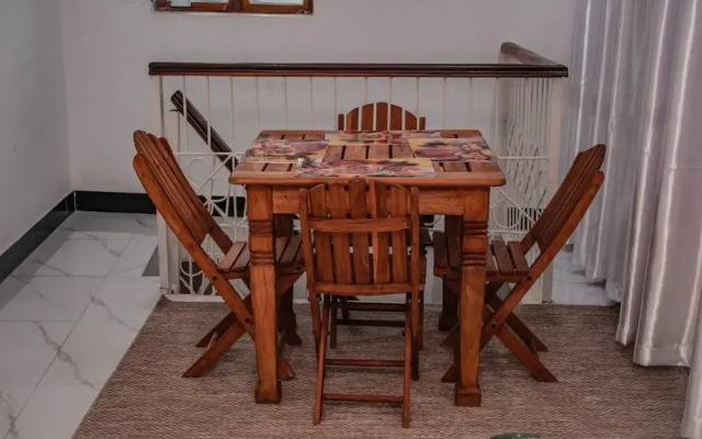 Darajani Apartment