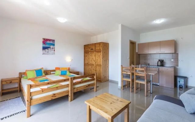 Beautiful Apartment in Pomer With Sauna