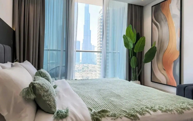 High Floor Burj Khalifa View Apartment