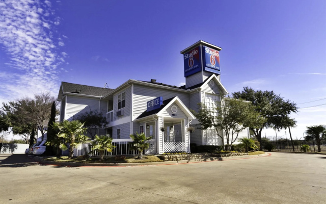 Studio 6 Dallas, TX - Garland - Northeast
