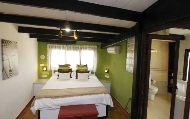 Room in San Bartolome - 104381 by MO Rentals