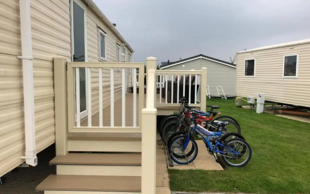 4 bedroom 10 berth caravan tattershal lakes