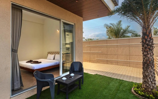 SaffronStays Pebbles, Lonavala - pet-friendly pool villa perfect for weekend getaway