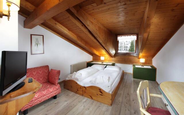 Отель Centro Vacanze Veronza Clubresidence Карано комната для гостей
