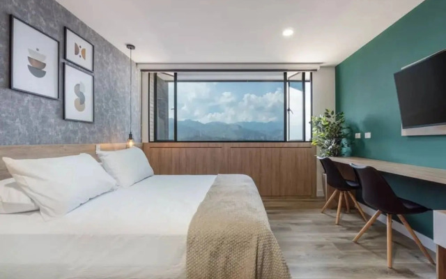 Go Living Suites - 1319