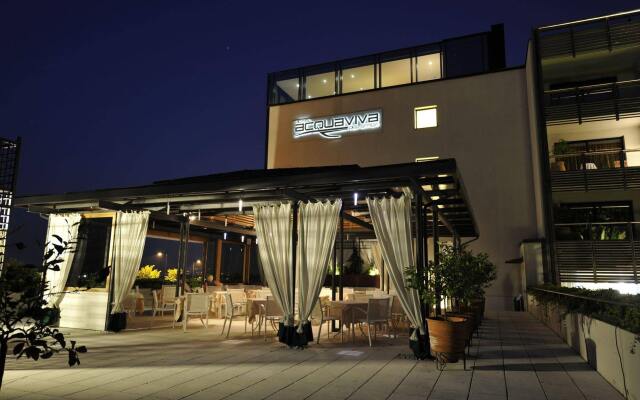 Hotel Acquaviva Del Garda вид на фасад